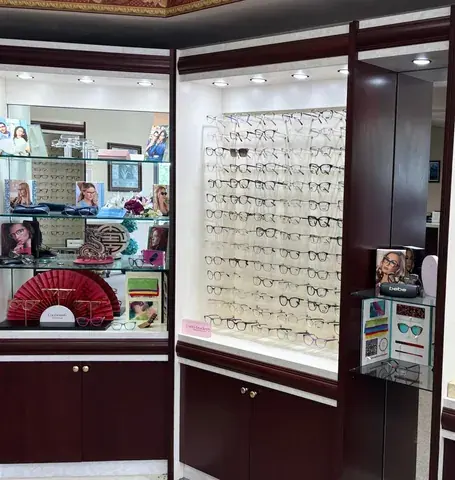 The optical and frame boards inside Eye Trends in Clear Lake